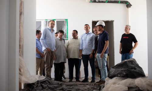 Prefeito Neto recebe presidente da Alerj e deputados para visita a obras estratégicas em Volta Redonda